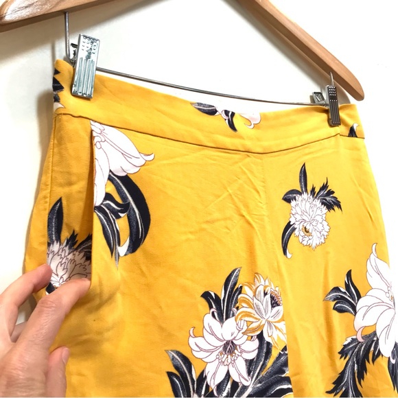 LOFT Yellow Floral Fluid Wide Leg Pants (Sm) - Picture 6 of 9